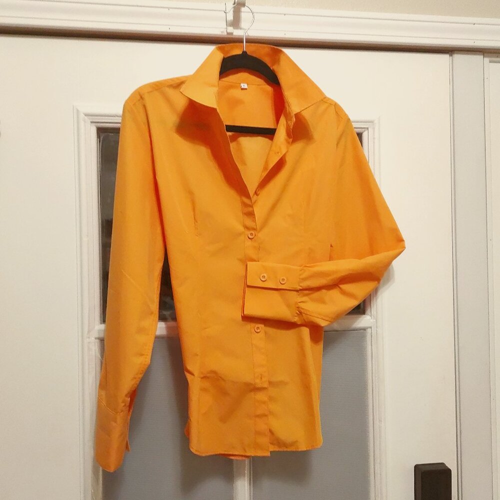 Rich apricot, cotton blend, classic button-down, slim fit